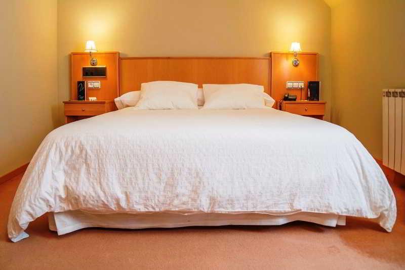 Hotel Alda Castelao Вильягарсия-де-Ароса Экстерьер фото