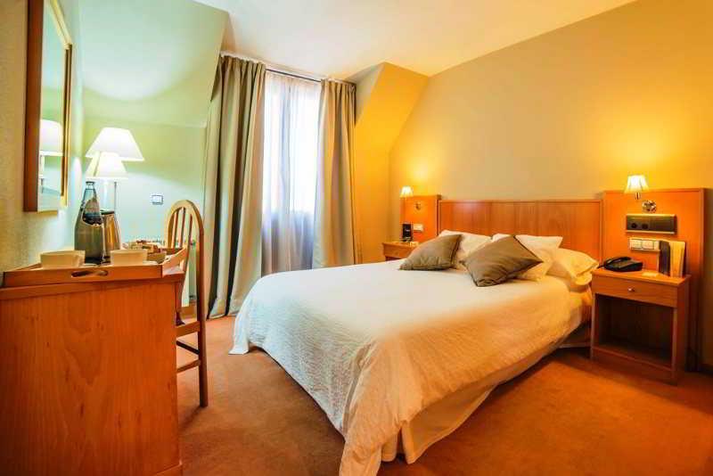 Hotel Alda Castelao Вильягарсия-де-Ароса Экстерьер фото