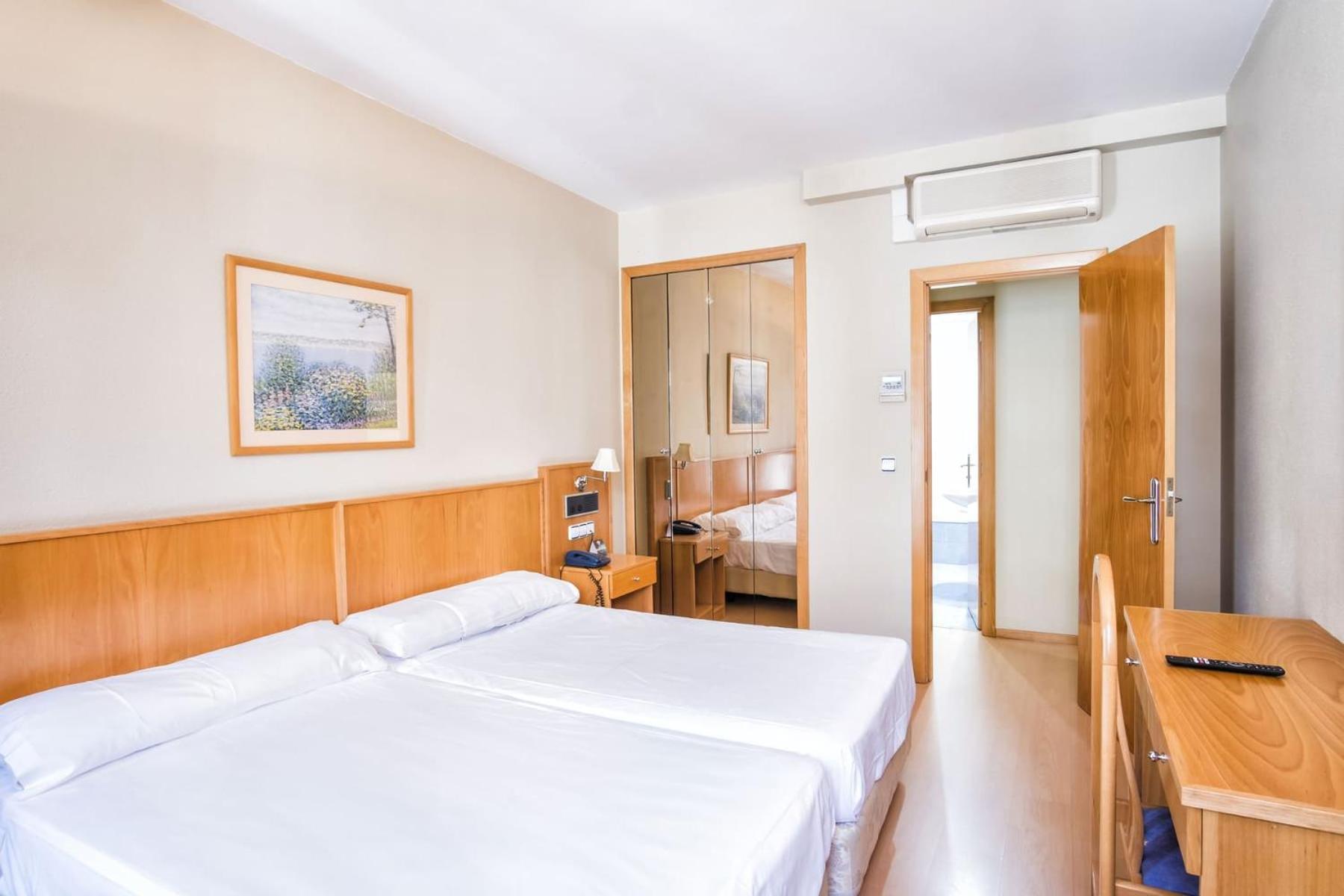 Hotel Alda Castelao Вильягарсия-де-Ароса Экстерьер фото