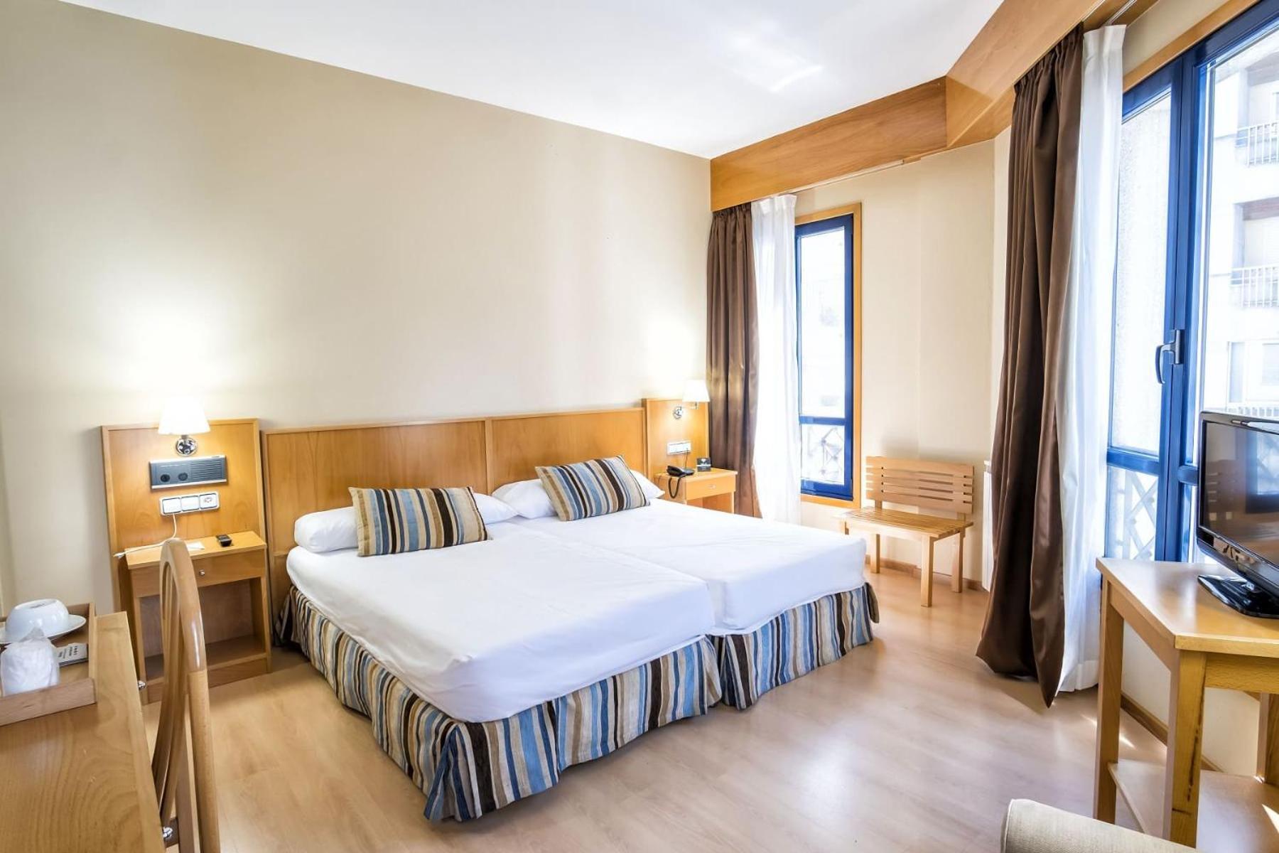 Hotel Alda Castelao Вильягарсия-де-Ароса Экстерьер фото
