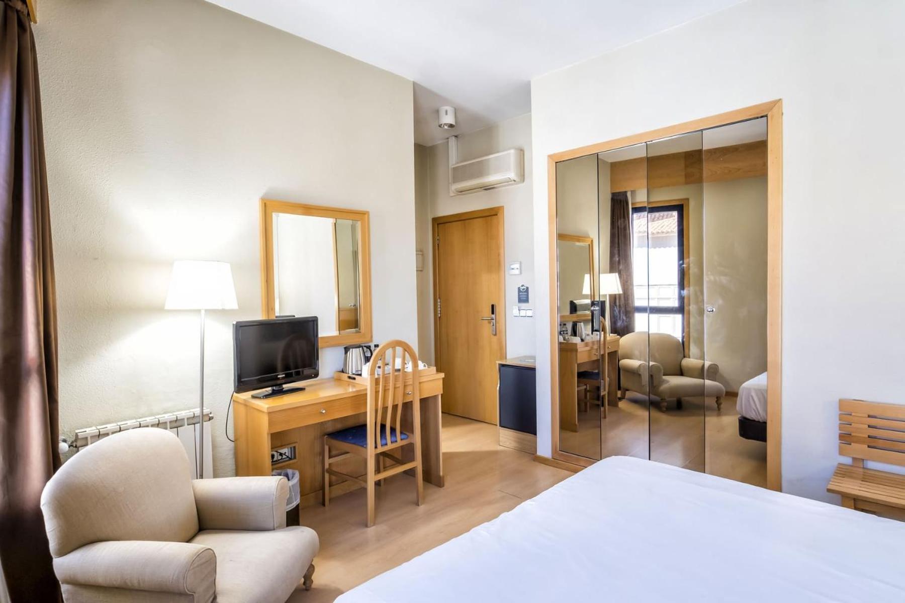 Hotel Alda Castelao Вильягарсия-де-Ароса Экстерьер фото